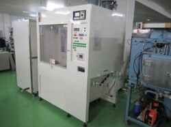 ウェット洗浄装置(RCA洗浄)　<br />
カナメックス　WCB-100S　<br />
槽寸法 W230 D230 H200（石英槽、QDR槽） 2槽式